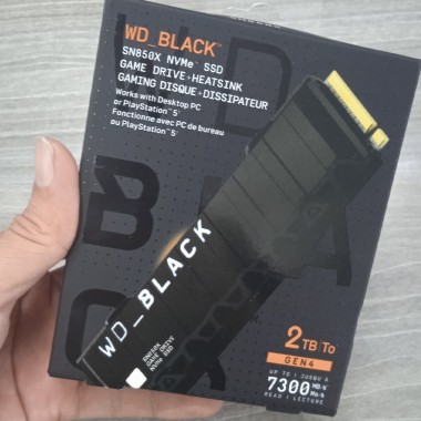 Ổ Cứng SSD WD Black SN850 2TB Heatsink M2 PCIe 4.0 WDS100T1XHE